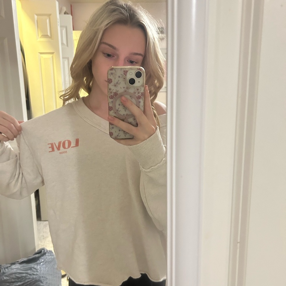 love crewneck